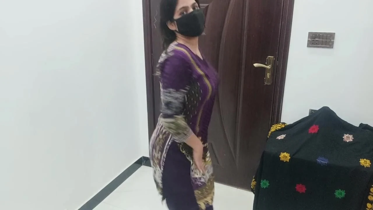 A Pakistani beauty queen’s live video call unexpectedly showcased a dance, not suitable for all audiences.