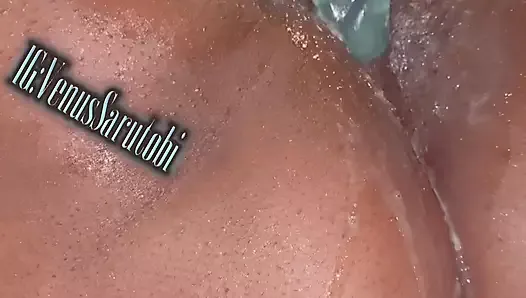 Black Venus Sarutobi, a BBW, delivers a naty squirt in missionary.