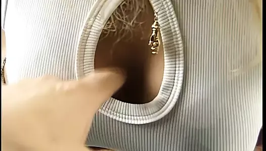 German amateurs perform before the cam, revealing their pussy.