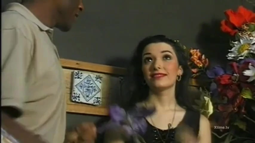 Girl seeks eager fornication with large penetration.